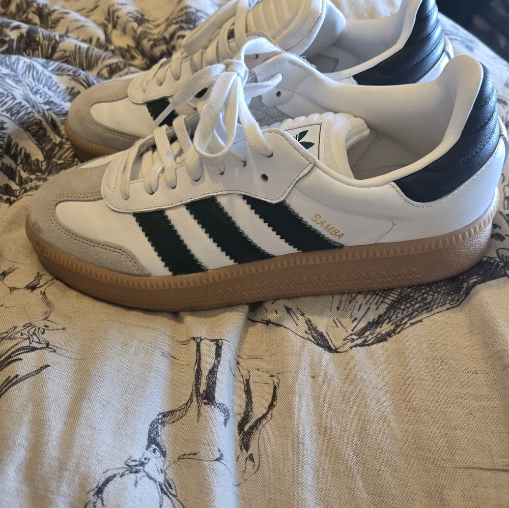 Adidas - Picture 2 of 5